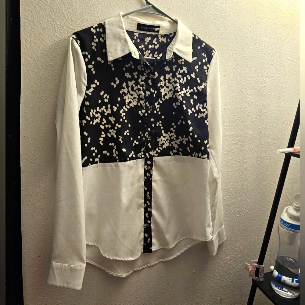 Small Ivanka Trump Blouse